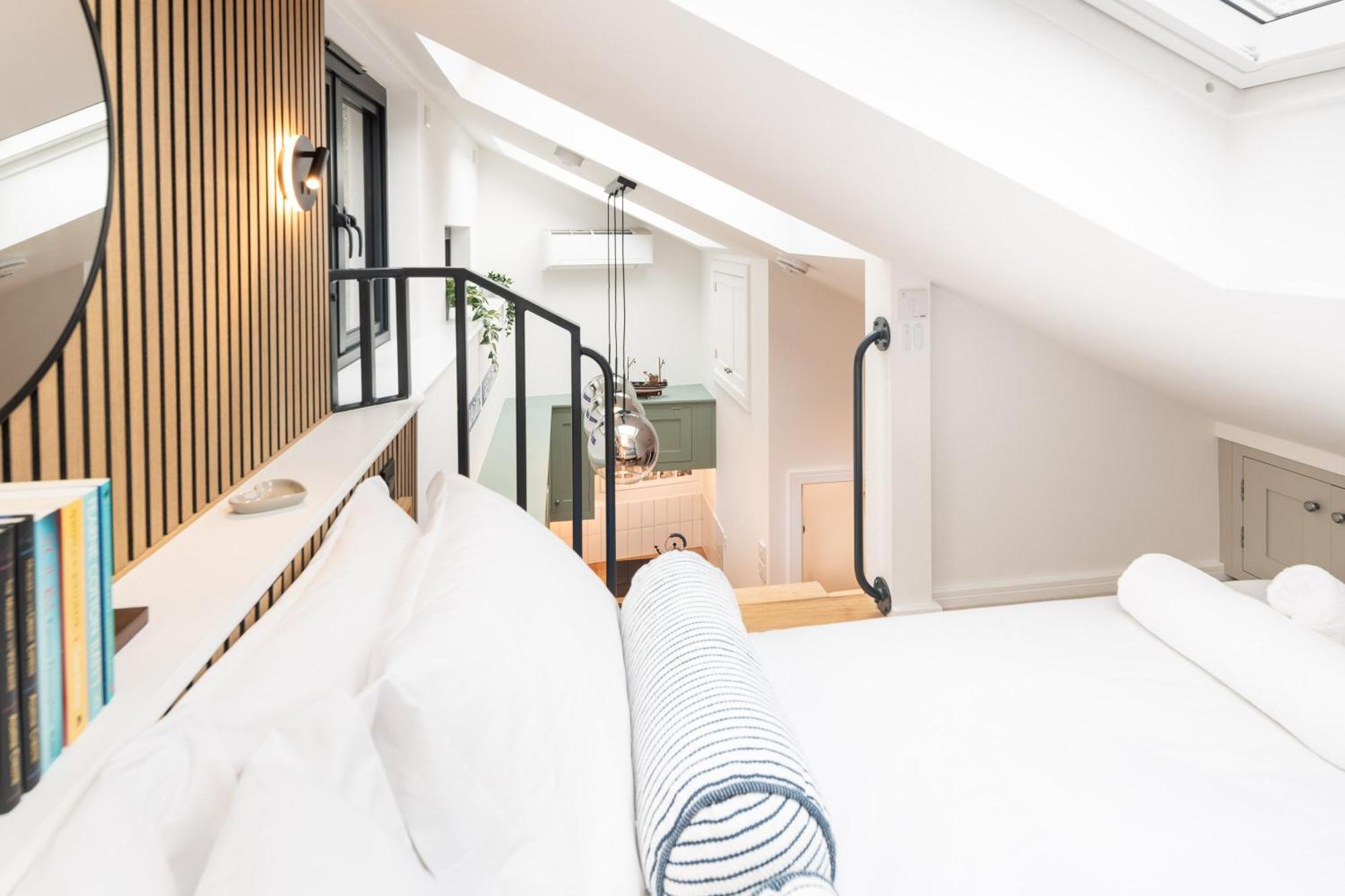 New The Water Shed Devon Sleeps 2 Holiday home Beer