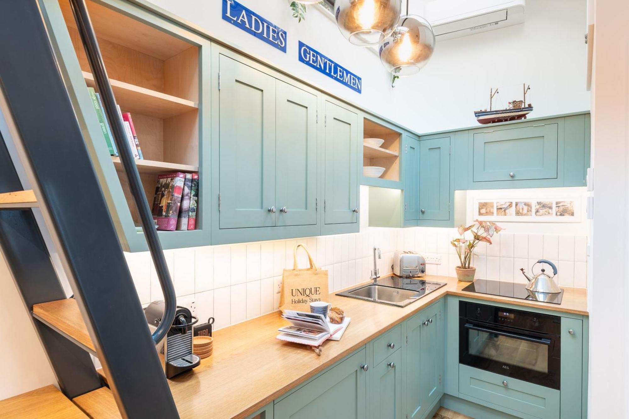 New The Water Shed Devon Sleeps 2 Holiday home *